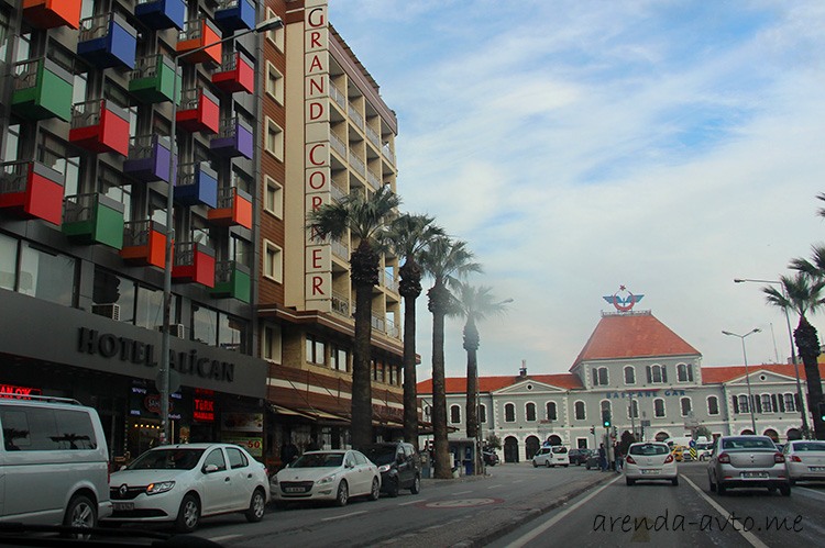 Улицы в Измире Улицы в Измире